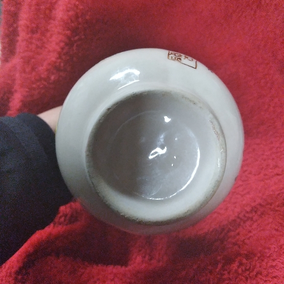 VINTAGE JAPANESE VASE - Picture 5 of 10